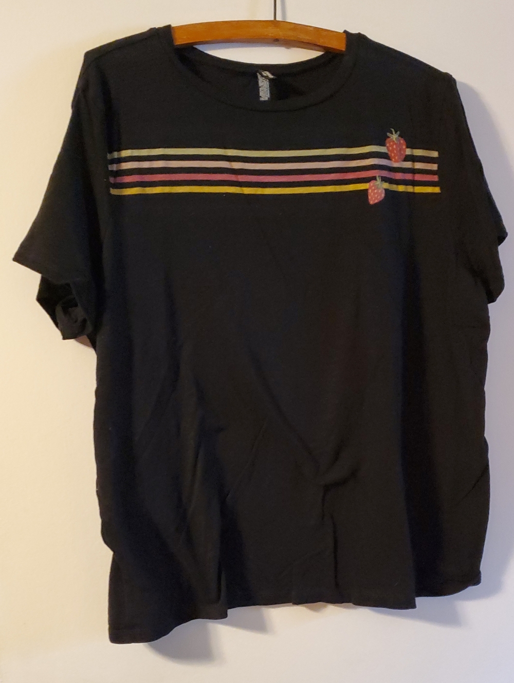 Torrid size 2 (2x) Black Women's Strawberry Stripe Graphic Sleep Tee